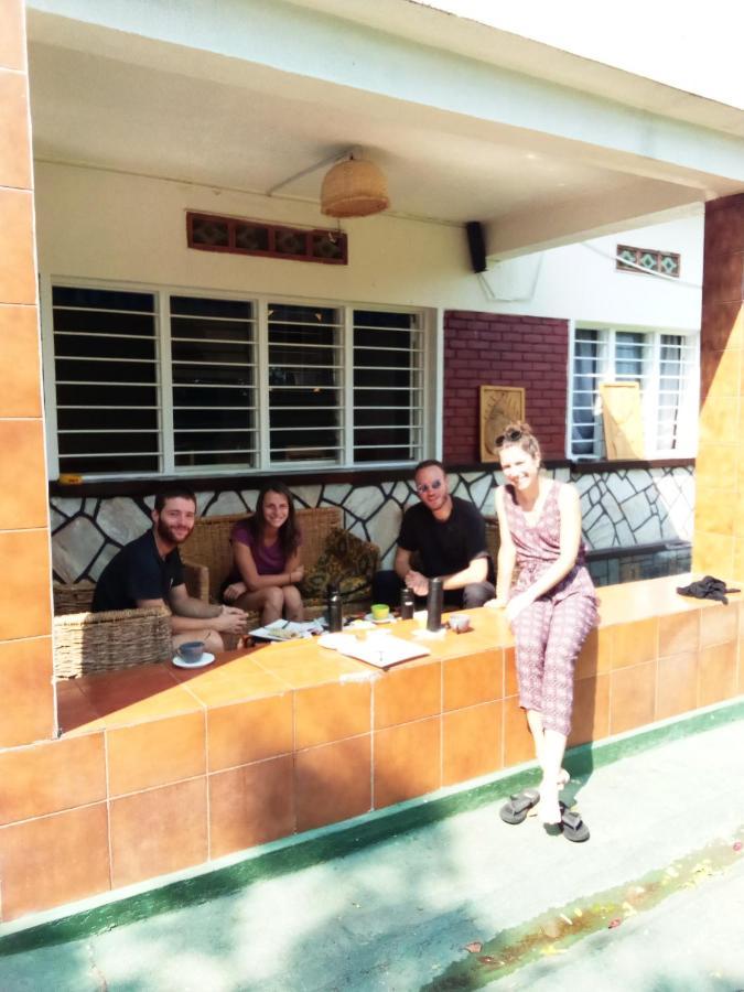 Colibri Taverne & Guest House 吉塞尼 外观 照片